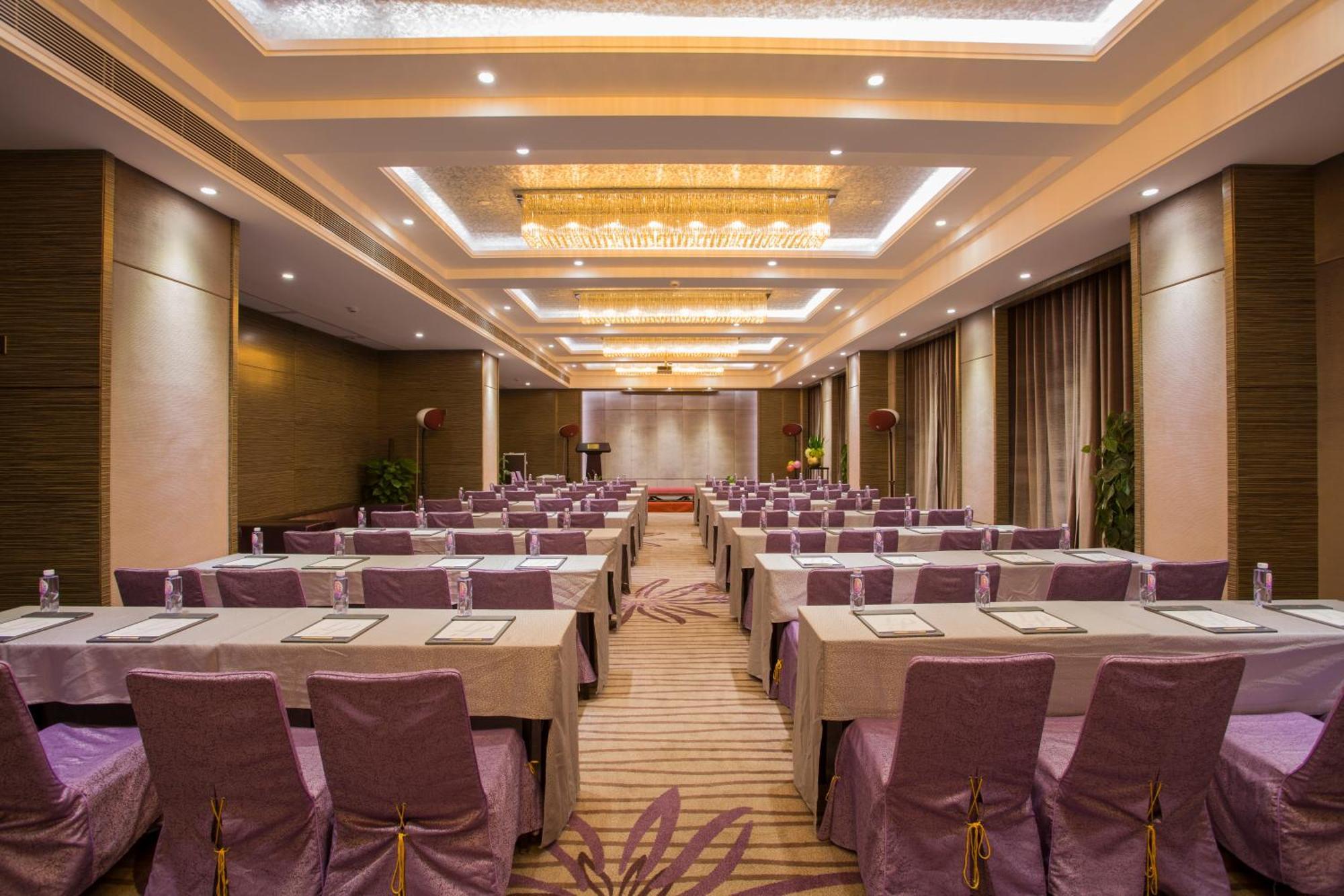 La Perle International Hotel - Free Shuttle Between Hotel And Exhibition Center During Canton Fair & Exhibitor Registration Counter Exterior photo