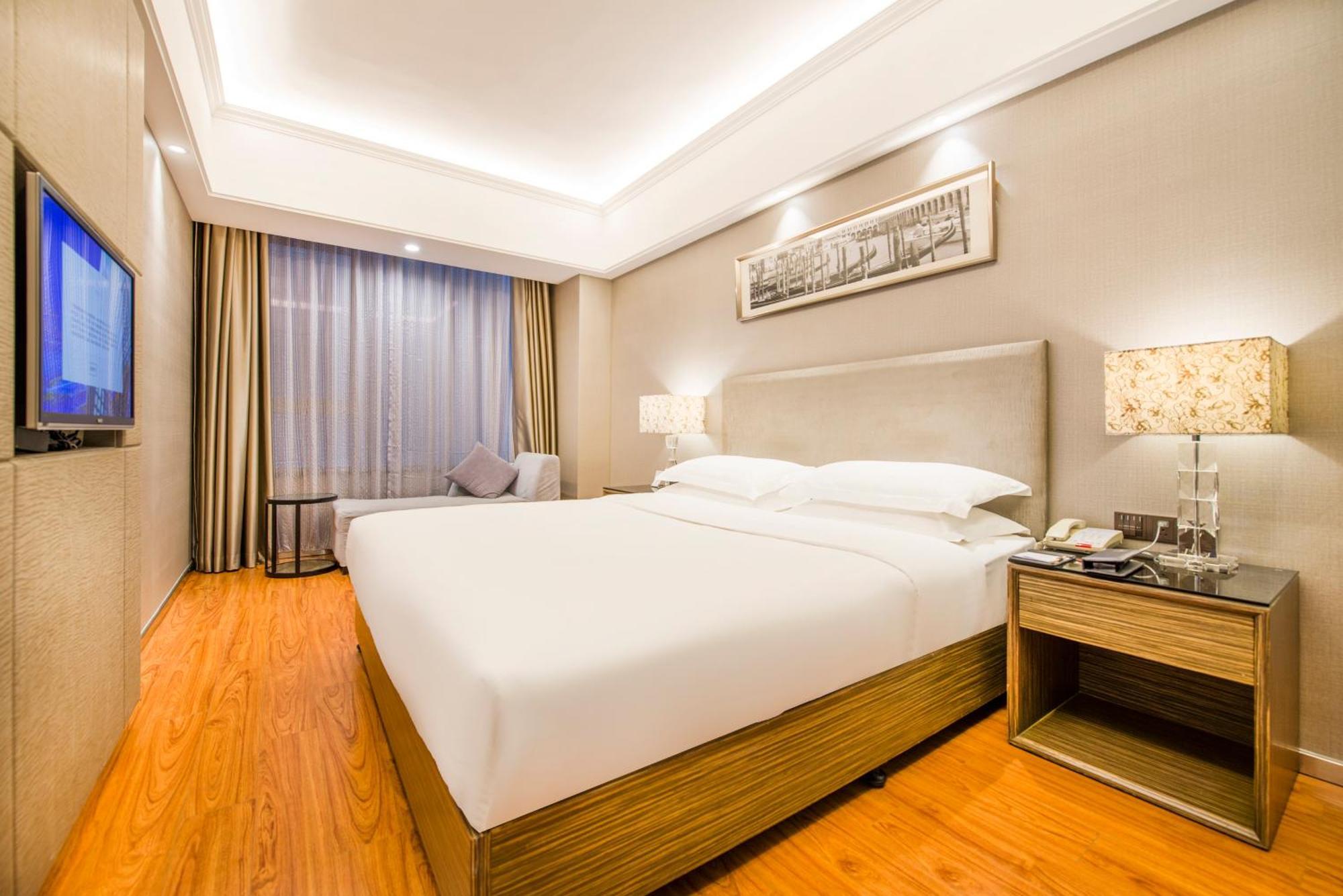 La Perle International Hotel - Free Shuttle Between Hotel And Exhibition Center During Canton Fair & Exhibitor Registration Counter Room photo
