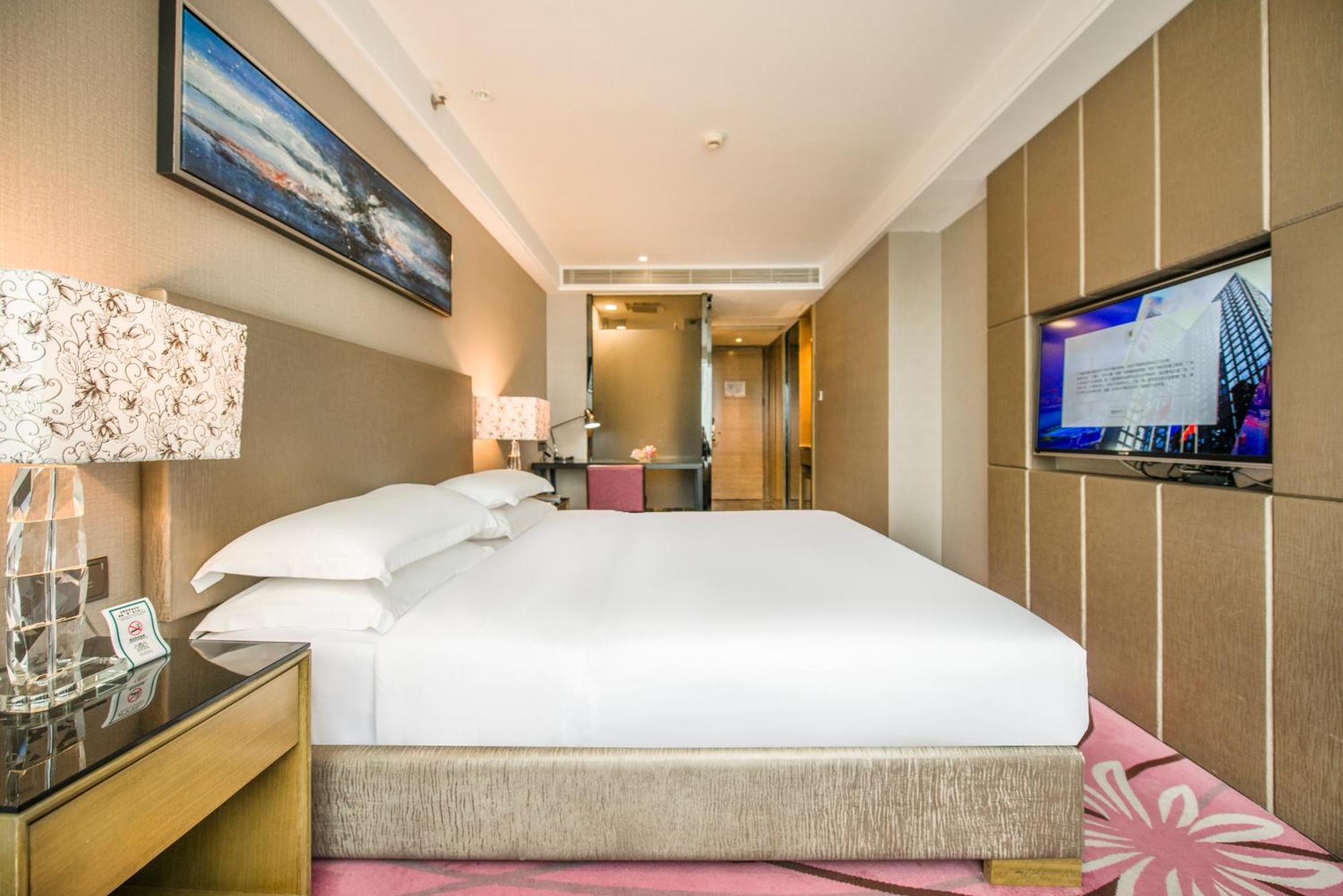 La Perle International Hotel - Free Shuttle Between Hotel And Exhibition Center During Canton Fair & Exhibitor Registration Counter Room photo